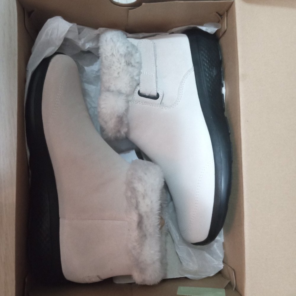 Skechers ON.THE.GO.WINTER BOOTIES